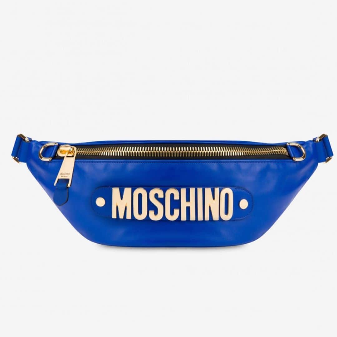 Moschinoさんのインスタグラム写真 - (MoschinoInstagram)「Moschino macro waist bag on moschino.com and Moschino Shops #moschino @itsjeremyscott」9月6日 0時24分 - moschino