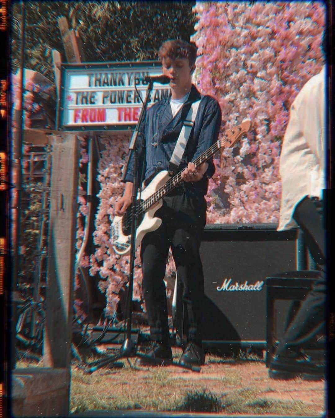 コナー・ボールのインスタグラム：「Maybe it’s because I am not hardworking enough that’s why god didn’t let me to meet The Vamps again. (Random thought 1.0)」