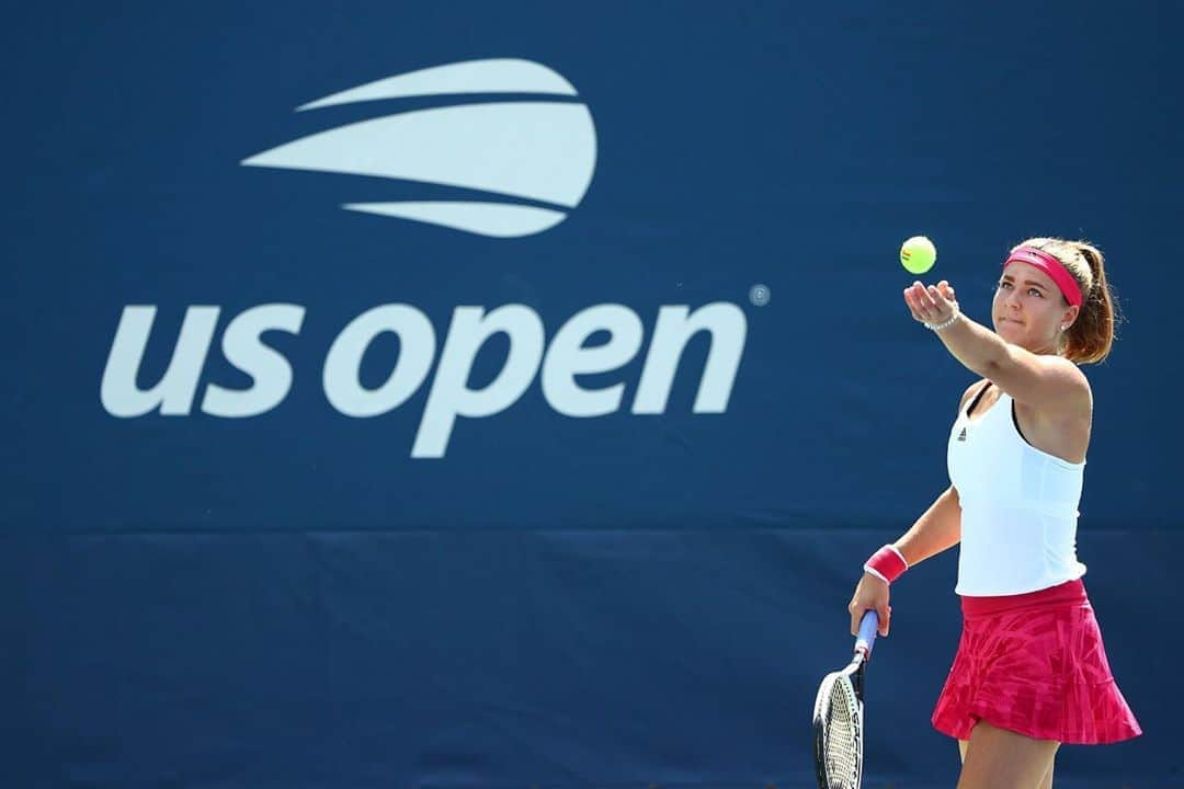 WTA（女子テニス協会）さんのインスタグラム写真 - (WTA（女子テニス協会）Instagram)「Movin’ on to week ✌️ #usopen」9月6日 11時35分 - wta