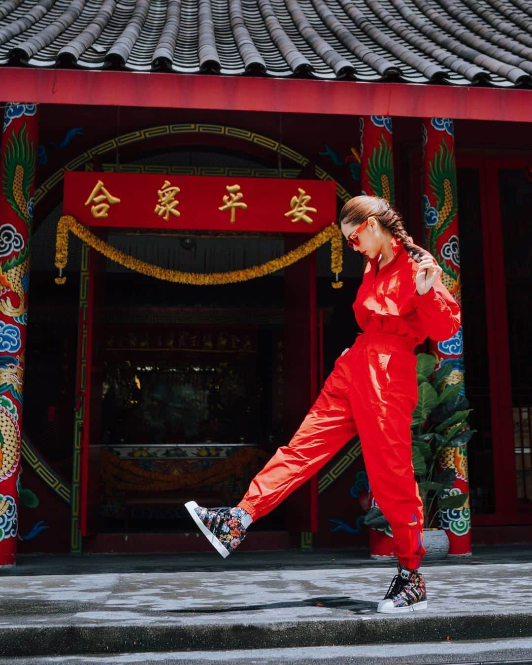 Araya Alberta Hargateさんのインスタグラム写真 - (Araya Alberta HargateInstagram)「#adidasthailand #adidasOriginals #SUPERSTAR #createdwithadidas」9月6日 12時04分 - chomismaterialgirl