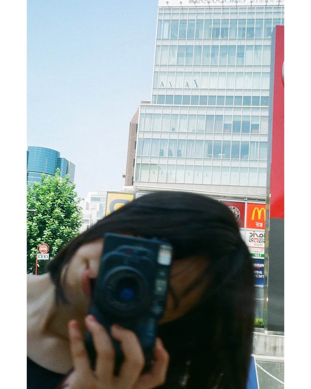 坂東希さんのインスタグラム写真 - (坂東希Instagram)「Ⓜ️ #selfportrait  #autoboytele #kodakultramax400」9月6日 12時10分 - nozomibando_official