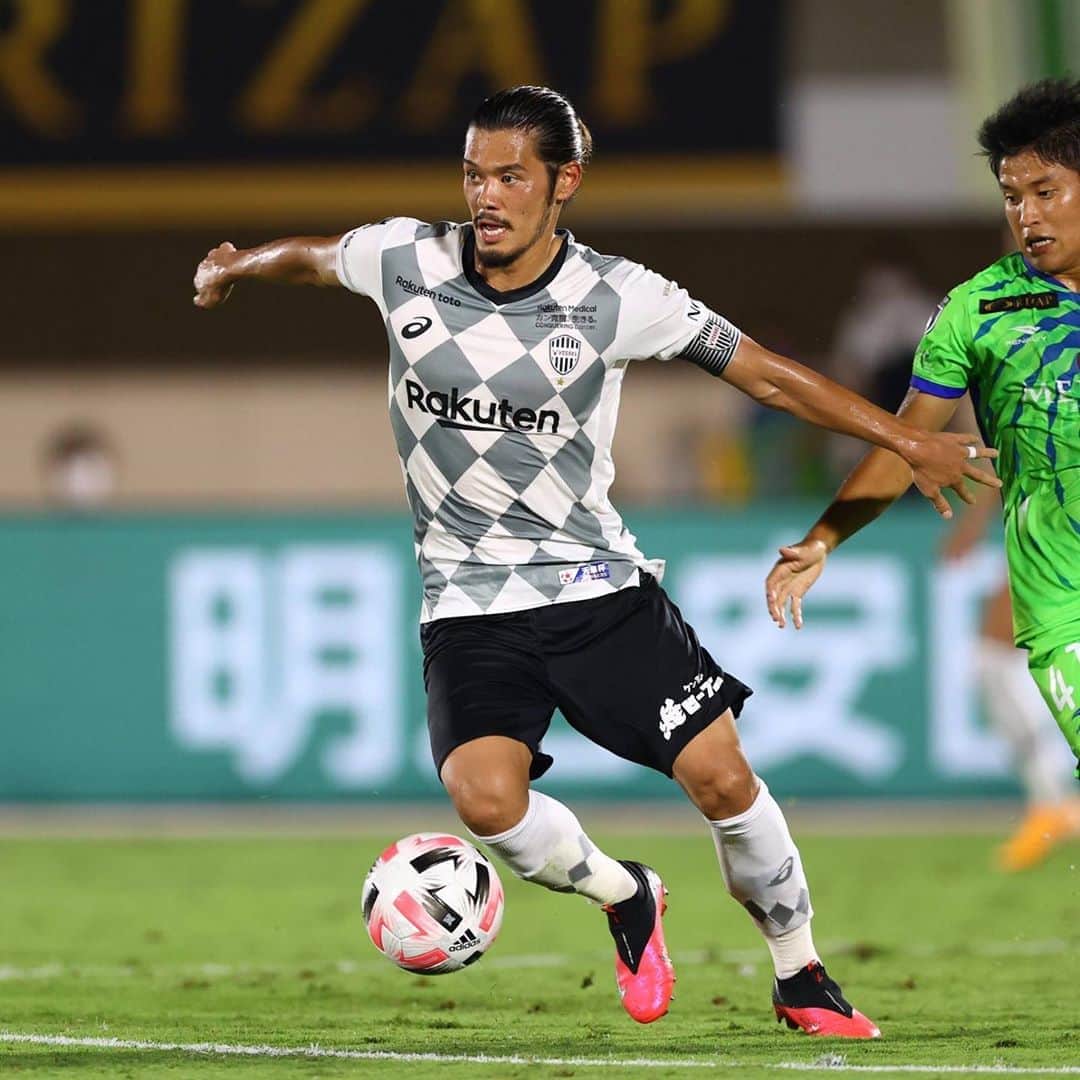 のインスタグラム：「[MATCH PHOTOS] SHONAN BELLMARE vs. VISSEL KOBE  #vissel #visselkobe #ヴィッセル #ヴィッセル神戸 #Kobe #神戸 #WeAreKobe #KobeForeverForward #一致団結 #JLeague #Jリーグ #DAZN」