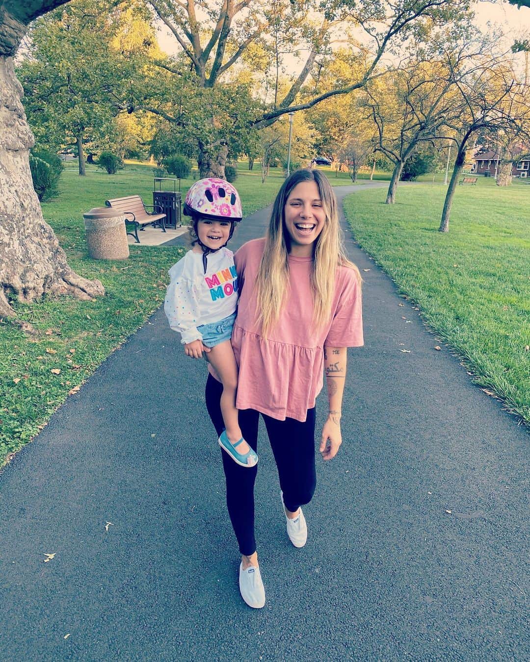 クリスティーナ・ペリーのインスタグラム：「cherishing every moment with my big girl」