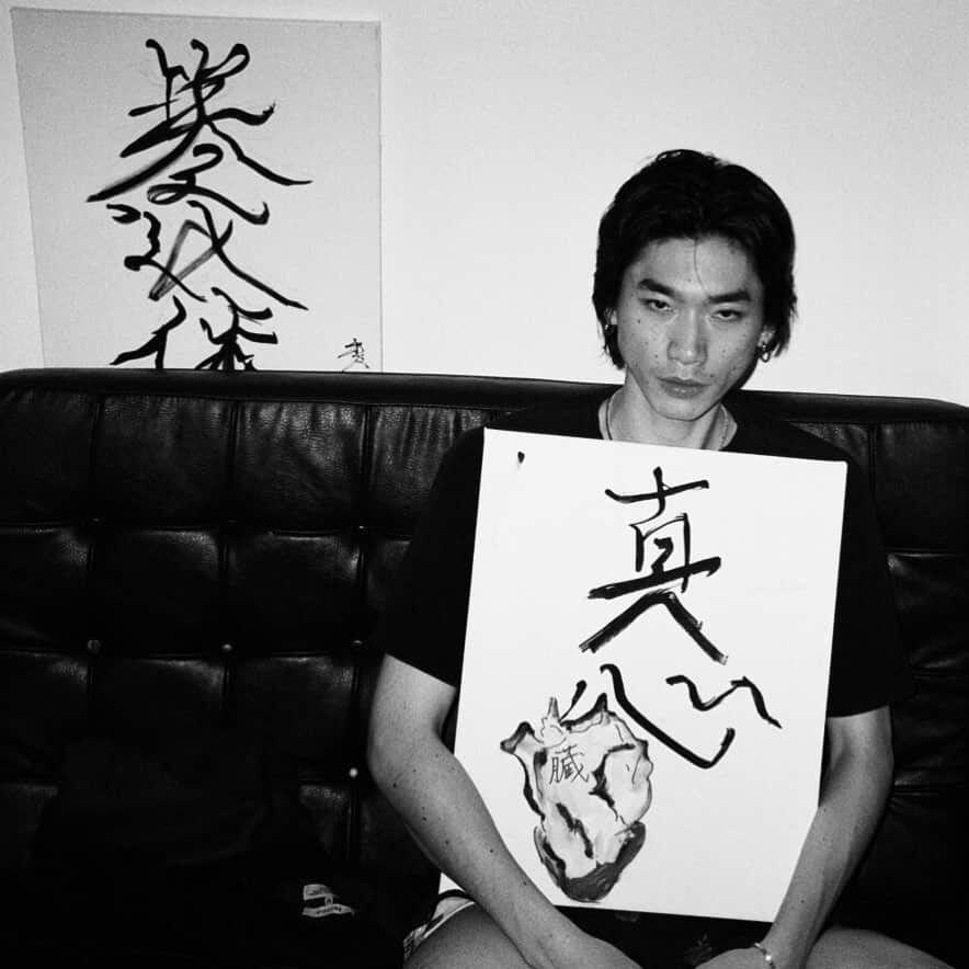 武内秀龍のインスタグラム：「Artist and his art」