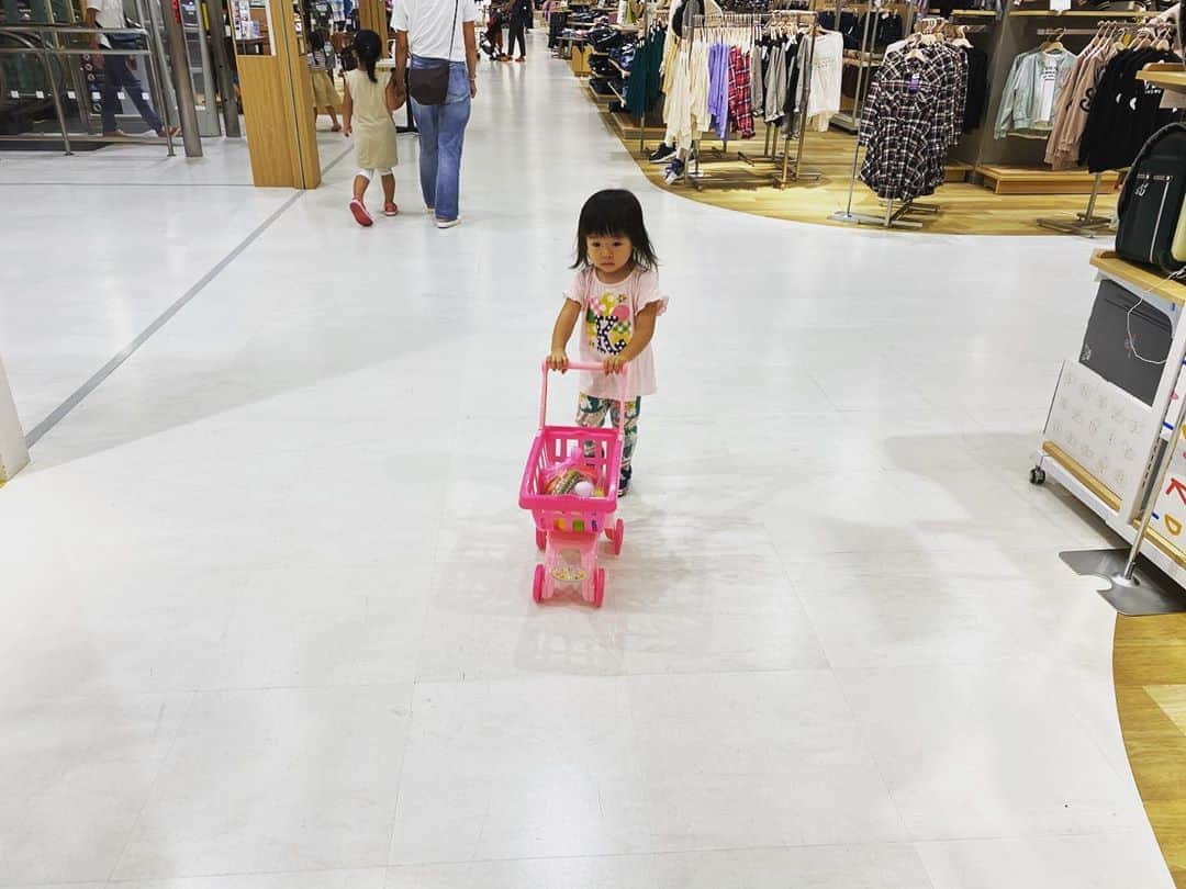 古本新乃輔さんのインスタグラム写真 - (古本新乃輔Instagram)「現在、 ウチの娘は買い物中です。」9月6日 11時06分 - shinnosukefurumoto