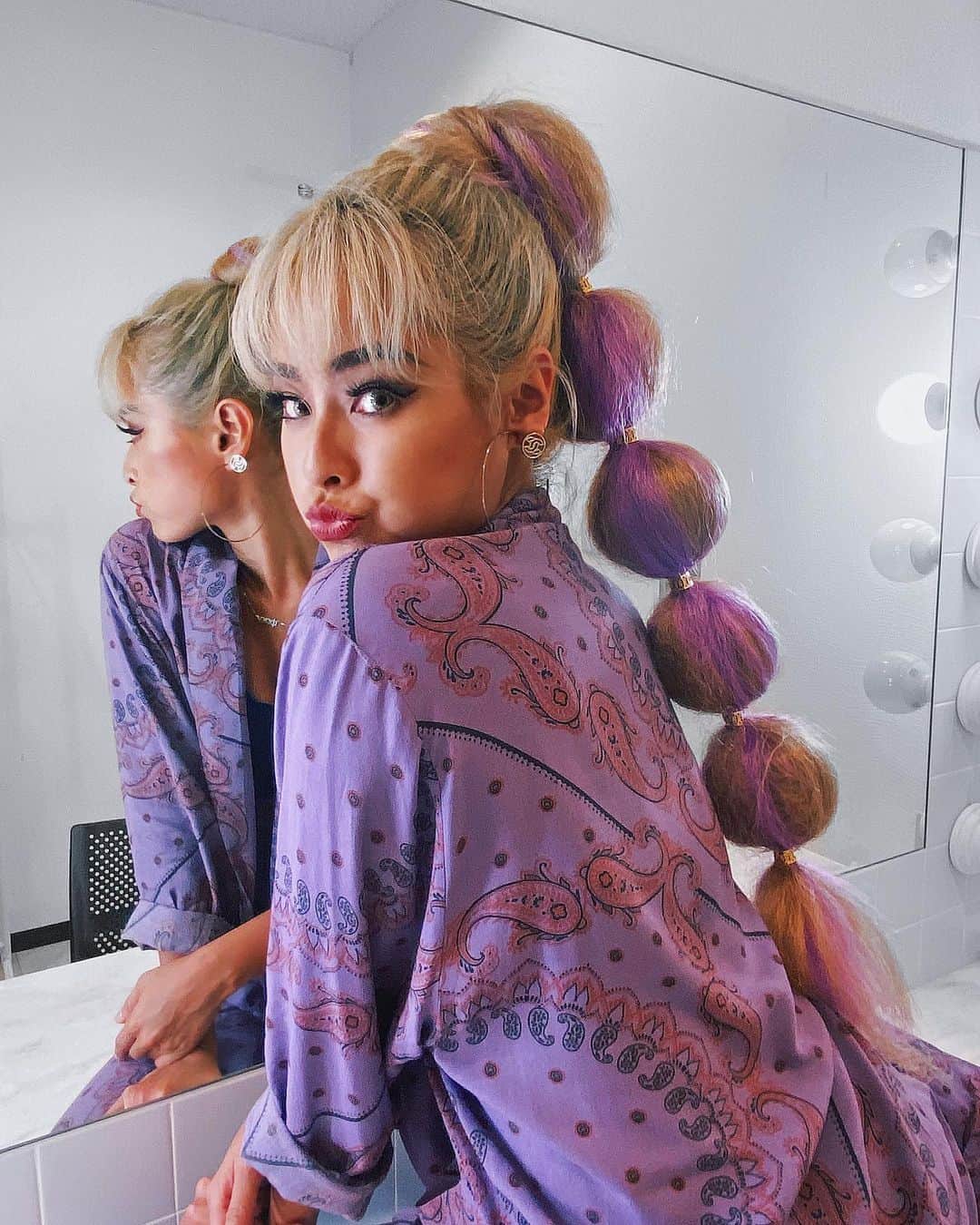 のインスタグラム：「とある撮影でのヘアセット💜💜💜 可愛すぎて取りたくなかった😂😂けど取りました🥺 #instagood#instadaily#shooting#hairarrange#玉ねぎヘアー」