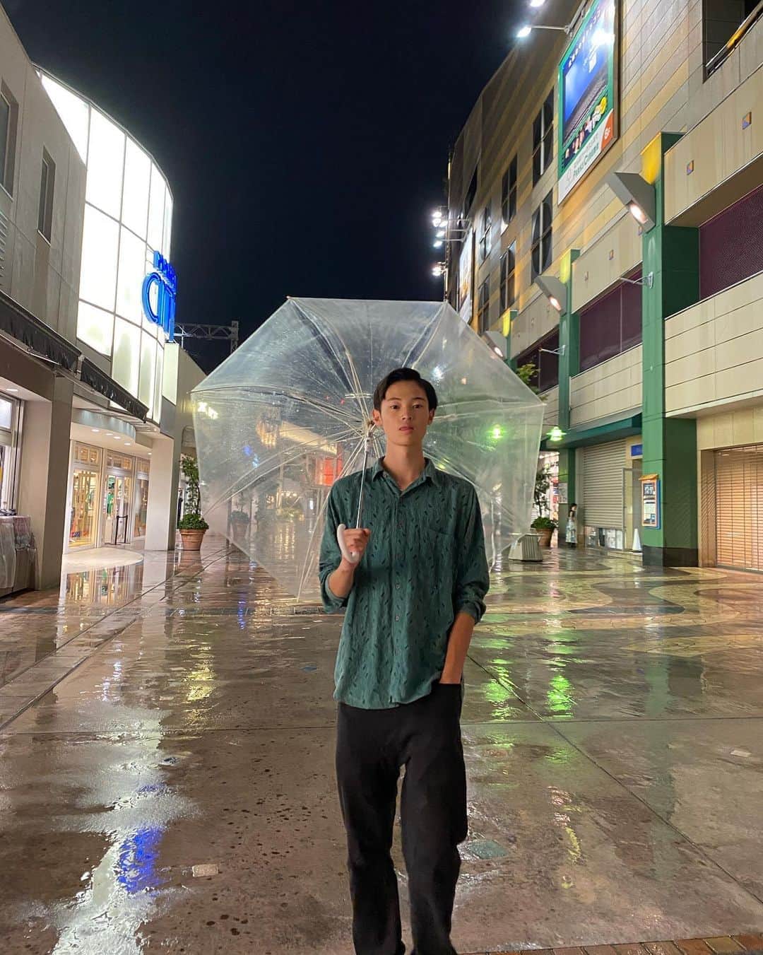 窪塚愛流さんのインスタグラム写真 - (窪塚愛流Instagram)「最近雨多いですね☔🌧」9月6日 21時15分 - airu_kubozuka