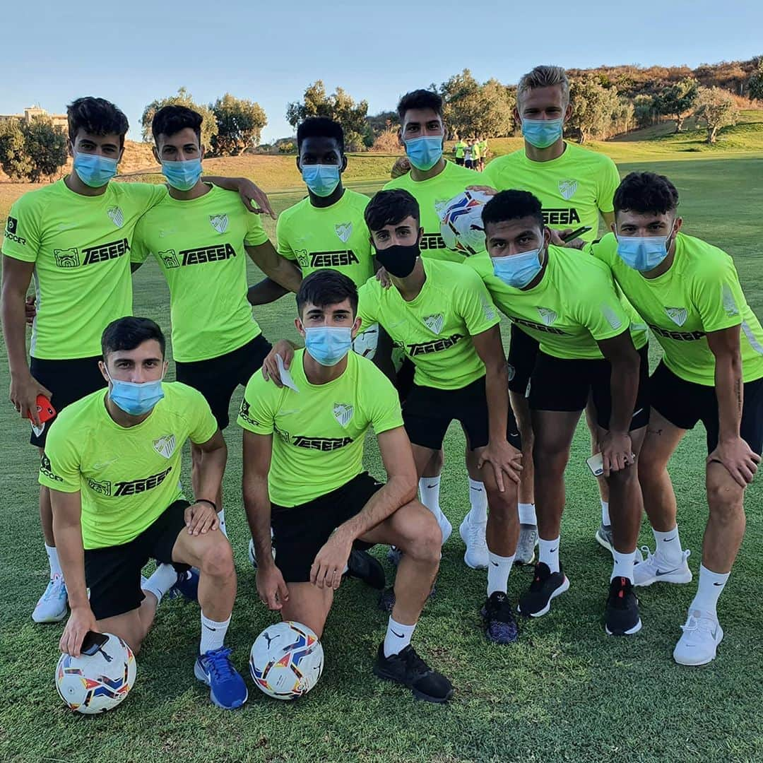 マラガCFさんのインスタグラム写真 - (マラガCFInstagram)「⚽⛳ El equipo, por cortesía de Cerrado del Águila Golf & Resort, llevó a cabo en su 'stage' una sesión diferente de 'Footgolf'.  ¡Nuestros canteranos se lo pasaron en grande en Mijas! 😷  #Pretemporada」9月6日 21時17分 - malagacf