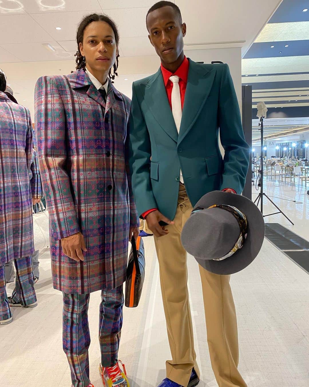 のインスタグラム：「Behind the scenes with my bro. @yannick_bosch  - Louis Vuitton SS21 Tokyo international cruise show - Thanks for this opportunity.  @samuel_ellis @takaresaka @l0c_0ly」