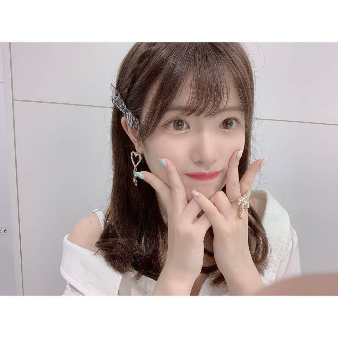 武藤小麟さんのインスタグラム写真 - (武藤小麟Instagram)「💋 . 初のオンラインお話会 ありがとうございました🤍 . 全身はこんな感じでした~~💋❤︎ . #コーデ #fashion #イヤリング #リング」9月6日 21時31分 - muto_orin