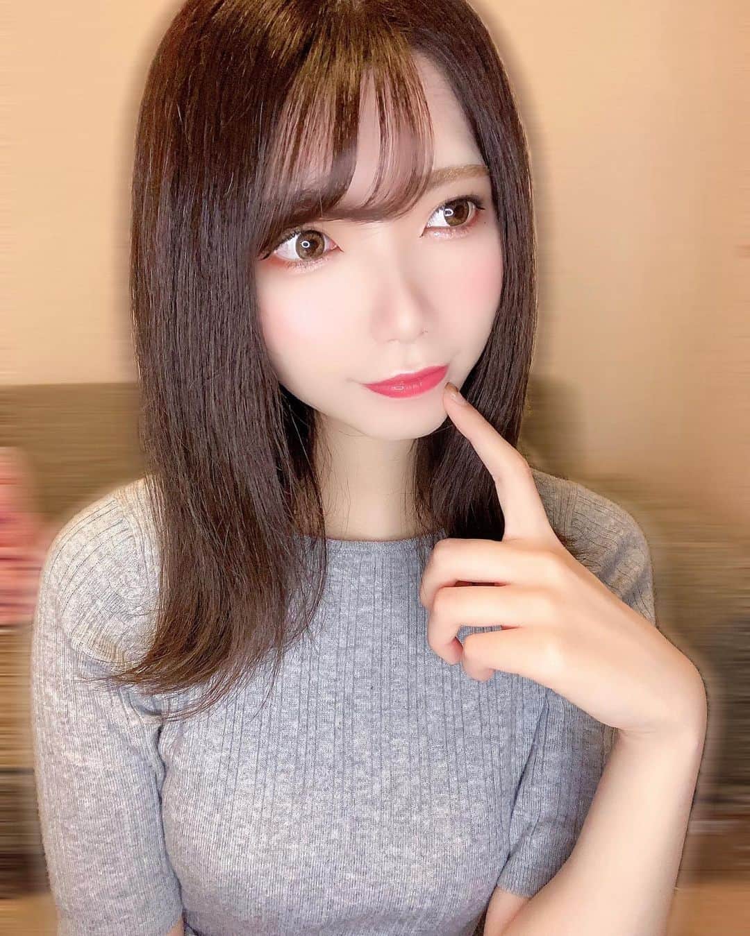 RIAさんのインスタグラム写真 - (RIAInstagram)「. . もうだれー？😂て思いながらインスタ載せる🤭 . . #キャバクラ #キャバ嬢 #ラウンジ #ホステス #東京 #新宿 #六本木 #銀座 #外ハネ #selfie」9月6日 21時48分 - ria54kn