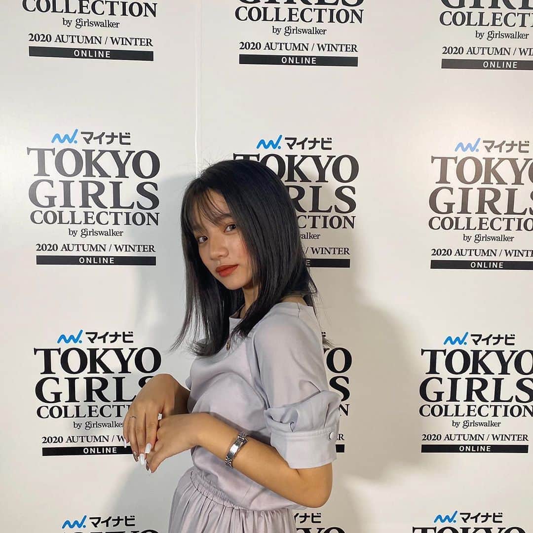 永江梨乃さんのインスタグラム写真 - (永江梨乃Instagram)「「TOKYO GIRLS COLLECTION 2020」  ありがとうございました🙇‍♀️ 衣装は「COHINA」さんを着させて頂きました🙇‍♀️  小さい頃から見てたモデルさん ,この活動をしたいと思ったきっかけを作ってくださった憧れのモデルさん方を間近で見て 色んな事を感じて自分に足りない物を改めて学びました🙇‍♀️ そしてTGCのMCとしてもっとTGCの良さを伝えていけるように頑張っていきます^ ^ #TOKYOGIRLSCOLLECTION2020#TGC」9月6日 21時49分 - rino_nagae