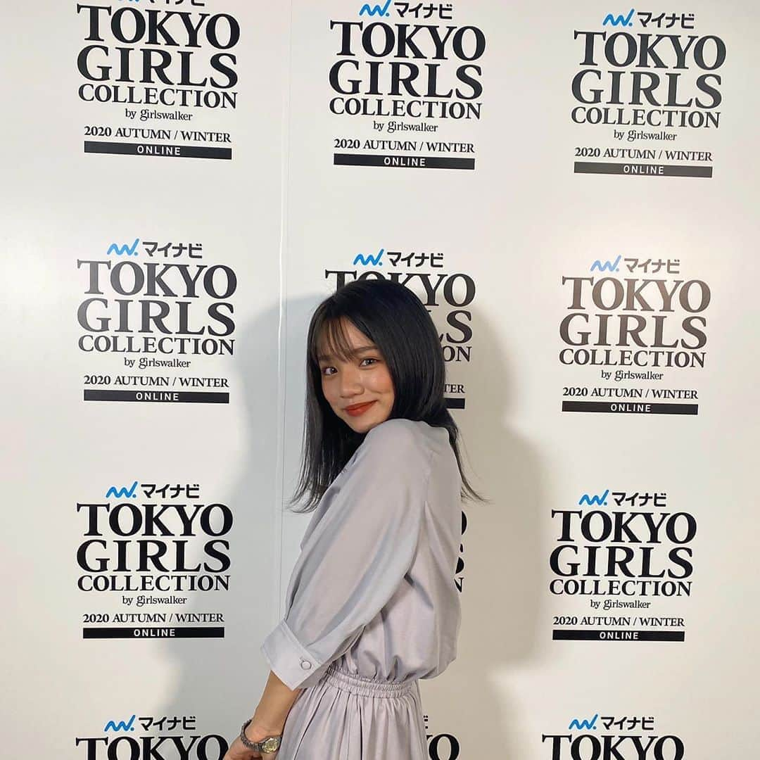 永江梨乃さんのインスタグラム写真 - (永江梨乃Instagram)「「TOKYO GIRLS COLLECTION 2020」  ありがとうございました🙇‍♀️ 衣装は「COHINA」さんを着させて頂きました🙇‍♀️  小さい頃から見てたモデルさん ,この活動をしたいと思ったきっかけを作ってくださった憧れのモデルさん方を間近で見て 色んな事を感じて自分に足りない物を改めて学びました🙇‍♀️ そしてTGCのMCとしてもっとTGCの良さを伝えていけるように頑張っていきます^ ^ #TOKYOGIRLSCOLLECTION2020#TGC」9月6日 21時49分 - rino_nagae