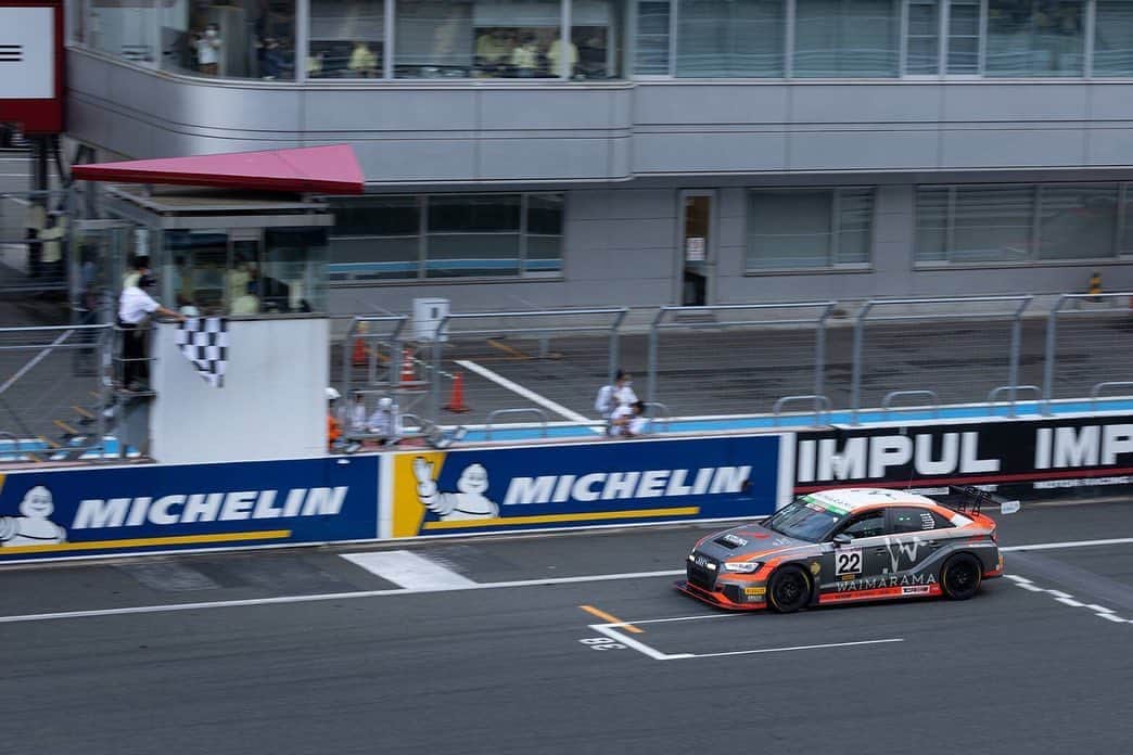 真矢のインスタグラム：「・ ・ もう無理😪  おやすみ💤  ✴︎ ✴︎ #waimaramakizunaracingteam #supertaikyu #audi #audirs3lms #sttcrclass #fujisupertec24hrace #winner #富士スーパーテック24時間レース #優勝 #クラス優勝 #活動限界」