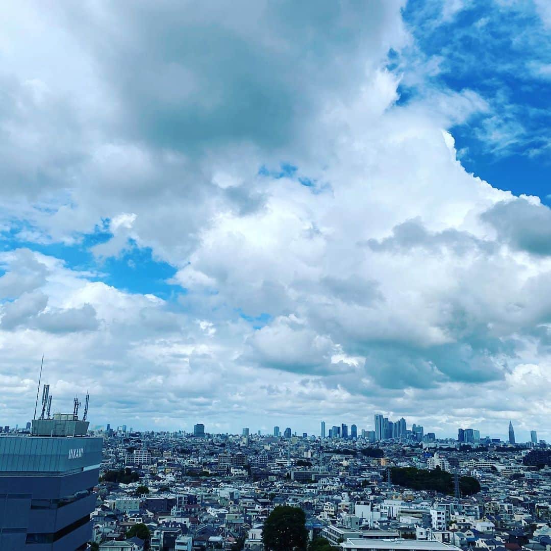 安倍宏行さんのインスタグラム写真 - (安倍宏行Instagram)「#今日の空　ダイナミックな雲」9月6日 13時18分 - higeabe