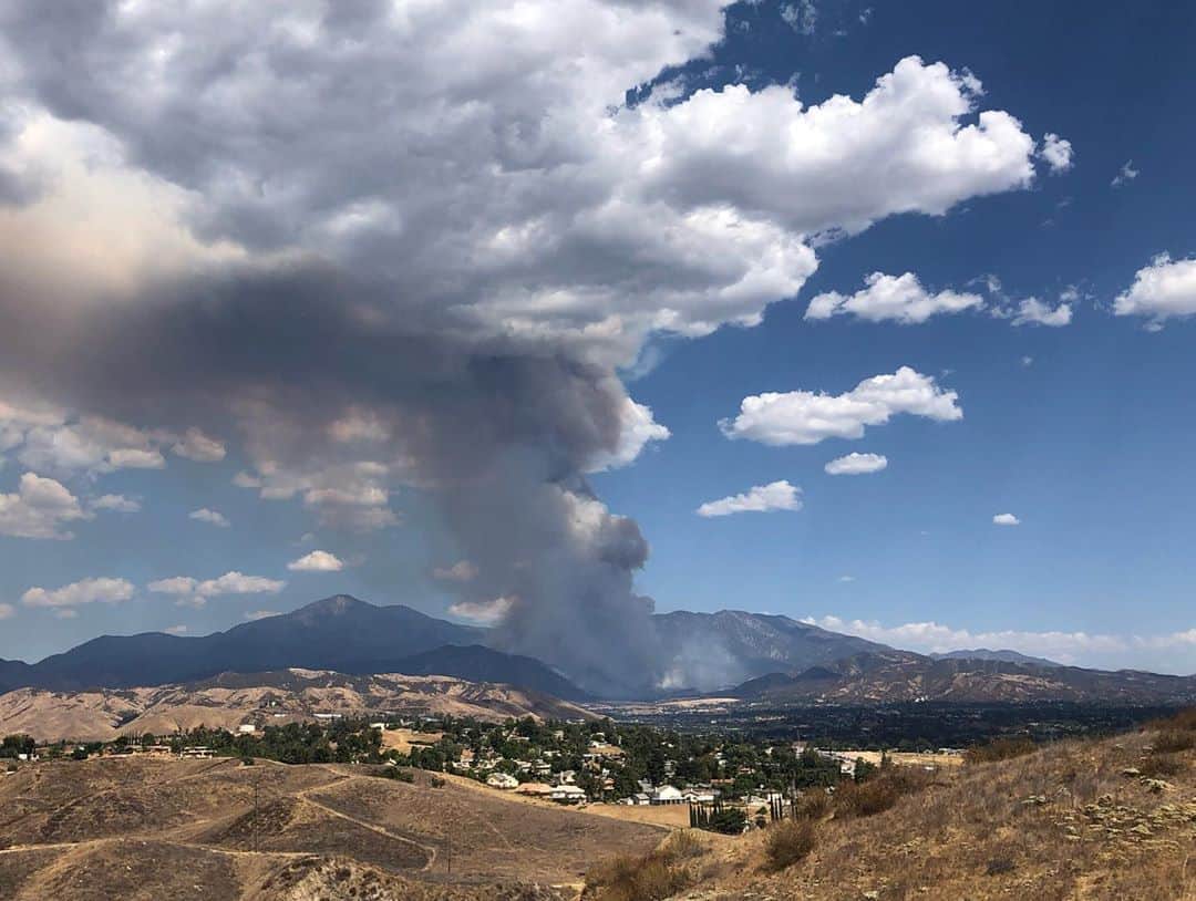 Brent Ehrlerさんのインスタグラム写真 - (Brent EhrlerInstagram)「Another SoCal fire 🙏🙏 This one spread very fast. Good luck tonight and prayers to all.」9月6日 13時27分 - brentehrlerfishing