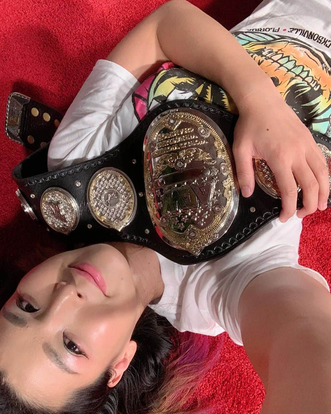 志田光さんのインスタグラム写真 - (志田光Instagram)「Thank you for watching #AEWAllOut tonight✨ Aaaaaaaaand still!!!!!!!!!!!!!!!! Thunder Rosa was one of the strongest challenger. I thank her for coming AEW. 防衛しました！！！日本から応援してくださったみなさん、ありがとうございました！ #HolyShida」9月6日 14時11分 - shidahikaru