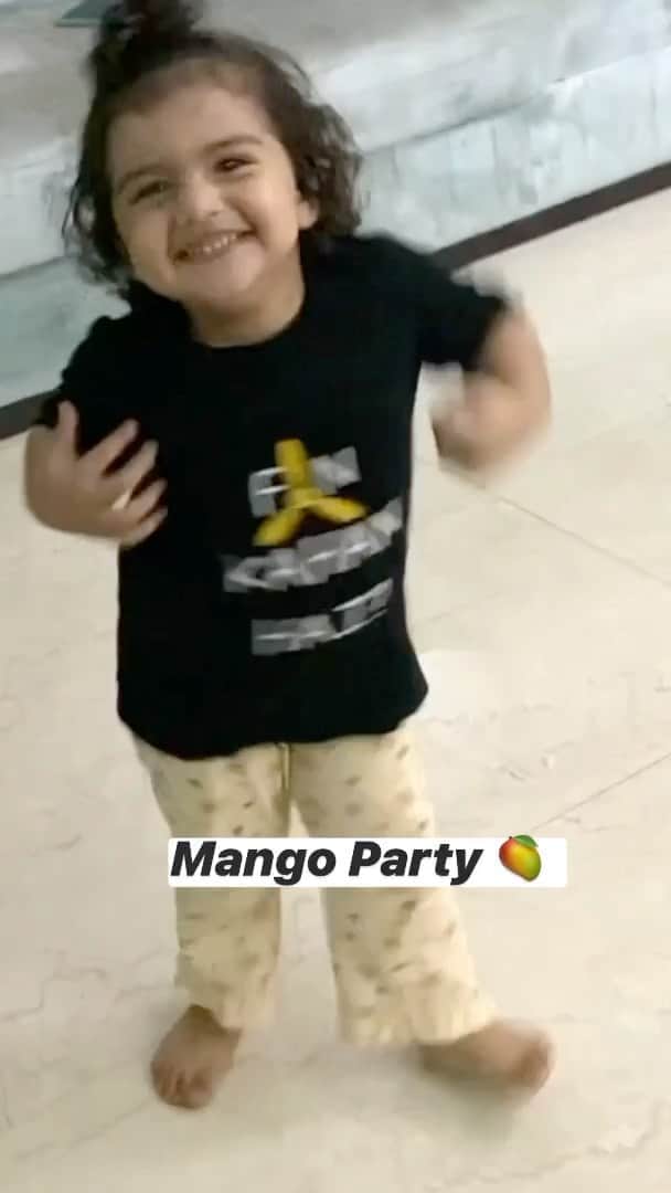 Gaurav Tanejaのインスタグラム：「When @rasbhari.taneja gets Mango’s after 3 days.」