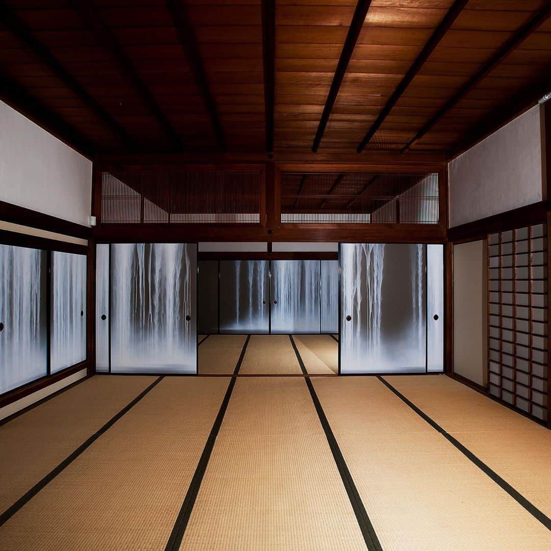 HYPEBEASTさんのインスタグラム写真 - (HYPEBEASTInstagram)「@hypebeastart: Philadelphia’s historic @shofuso Japanese House and Gardens will be exhibiting mid-century modern objects in a new exhibition. Titled “Shofuso and Modernism: Mid-Century Collaboration,” the presentation features textiles inspired by Japanese and American landscapes from designer Noémi Pernessin Raymond, a toy chest created by woodworker George Nakashima, and curated collections of archival and contemporary architectural portraits of the artists. Find out more details via the link in bio.⁠⠀ Photo: Shofuso Japanese House and Gardens」9月6日 15時23分 - hypebeast