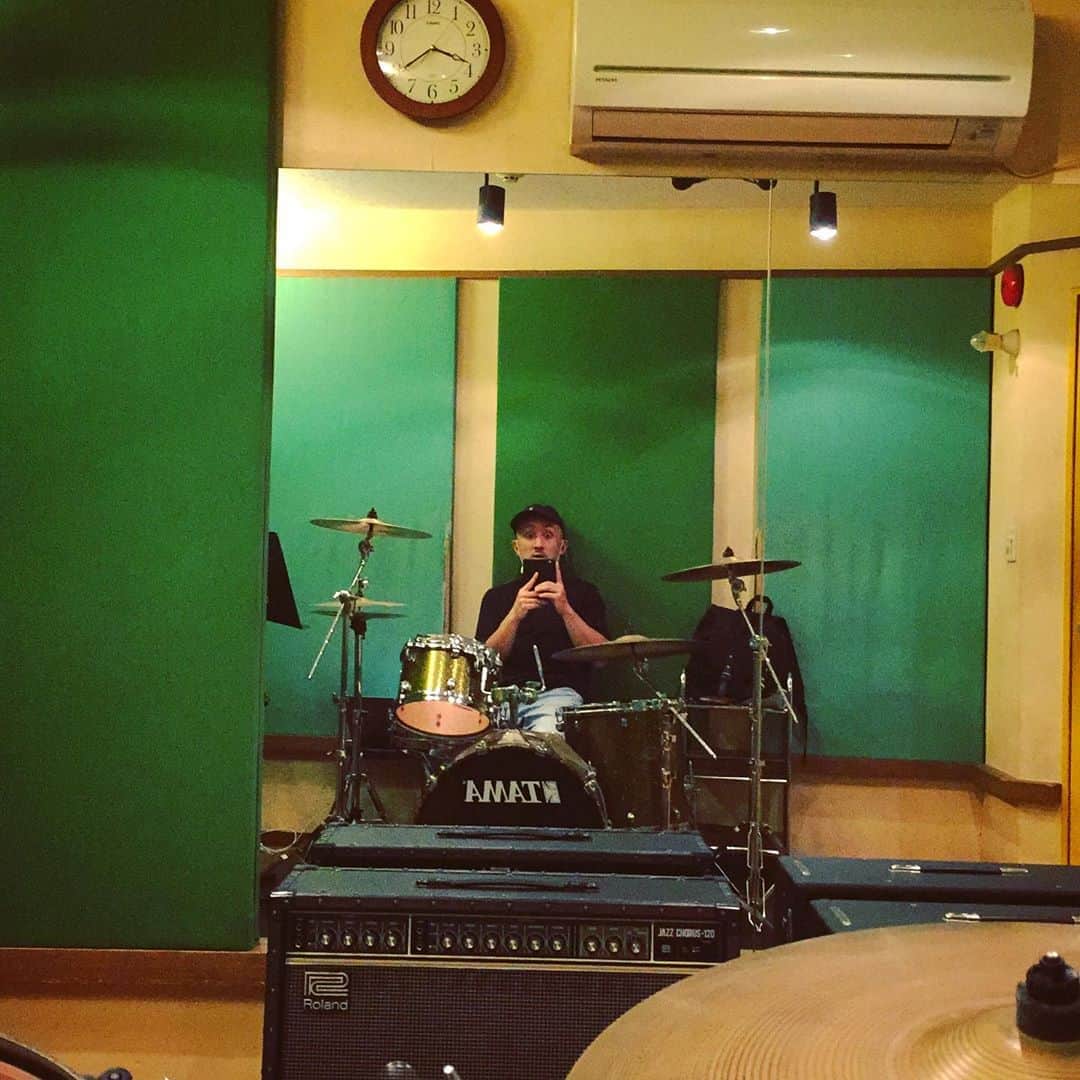 大岡源一郎のインスタグラム：「シコ。 . #仕込み #カミナリグモ #アップにしないでくださいね #9月19日大阪 #9月26日下北沢」