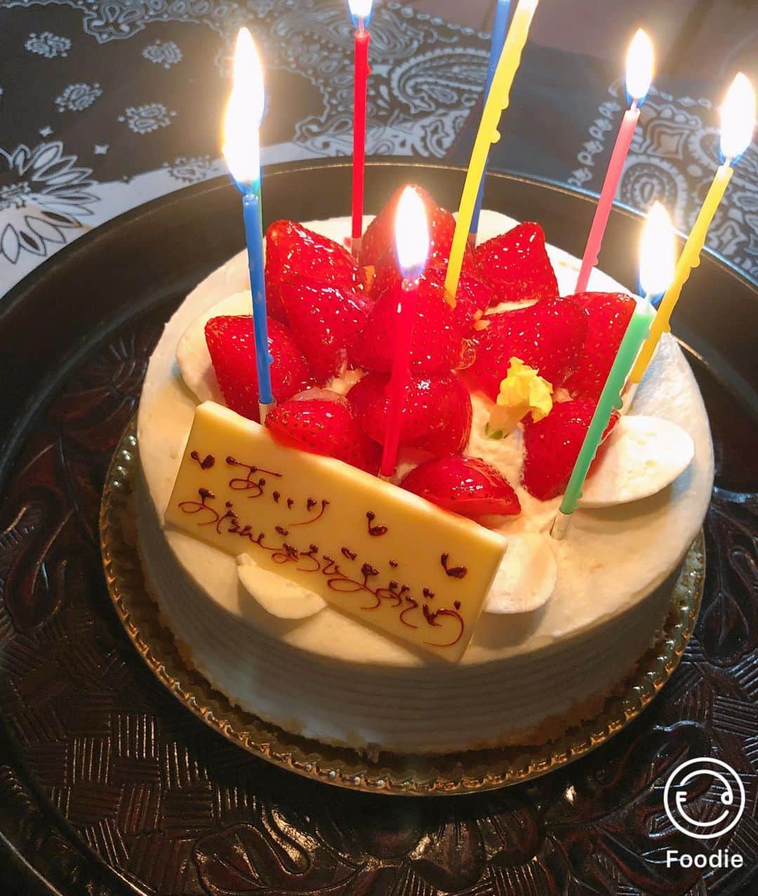 原藍梨さんのインスタグラム写真 - (原藍梨Instagram)「・ ともやに誕生日サプライズしてもらいました😳❤️  すっごいびっくりだらけだった笑 本当に本当にたくさんありがとう🥺 18歳もともやとたくさん良い思い出つくる!!  誕生日ケーキとの写真FoodieのYUってフィルターで、 ケーキも美味しそうに撮れた🤤  #フーディーカメラ #Supported #18」9月6日 16時24分 - 80_airi