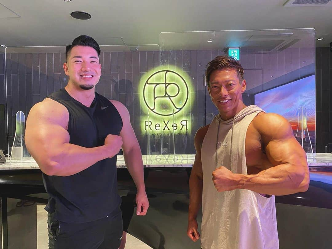 佐藤正悟さんのインスタグラム写真 - (佐藤正悟Instagram)「IFBB PRO×IFBB PRO   ようやく同じステージに立てる💪🏽😎 　 軽くトレーニングも撮影しました！ 　 Youtubeお楽しみに💪🏽」9月6日 16時46分 - shogosato1231