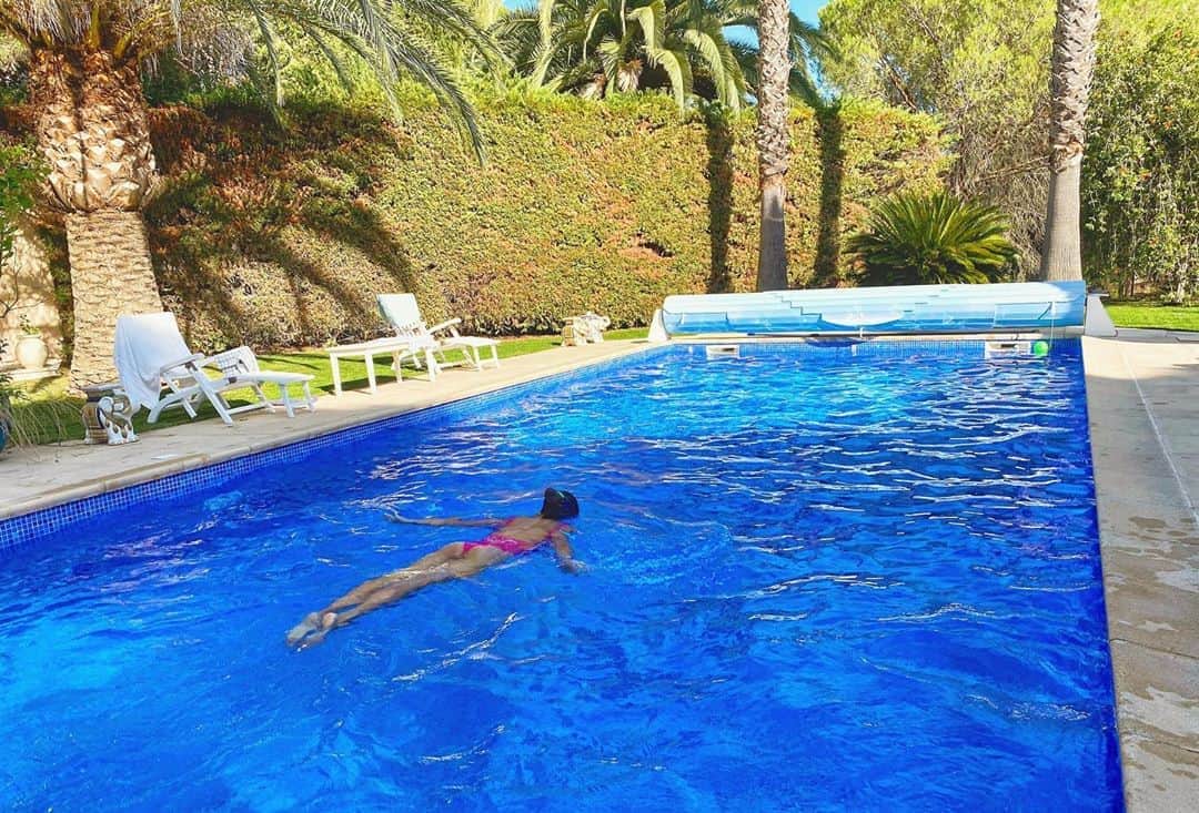 王君萍さんのインスタグラム写真 王君萍instagram 開開心心 老公先餵飽我們等等準備爬山 9月6日22時05分 Ping7446