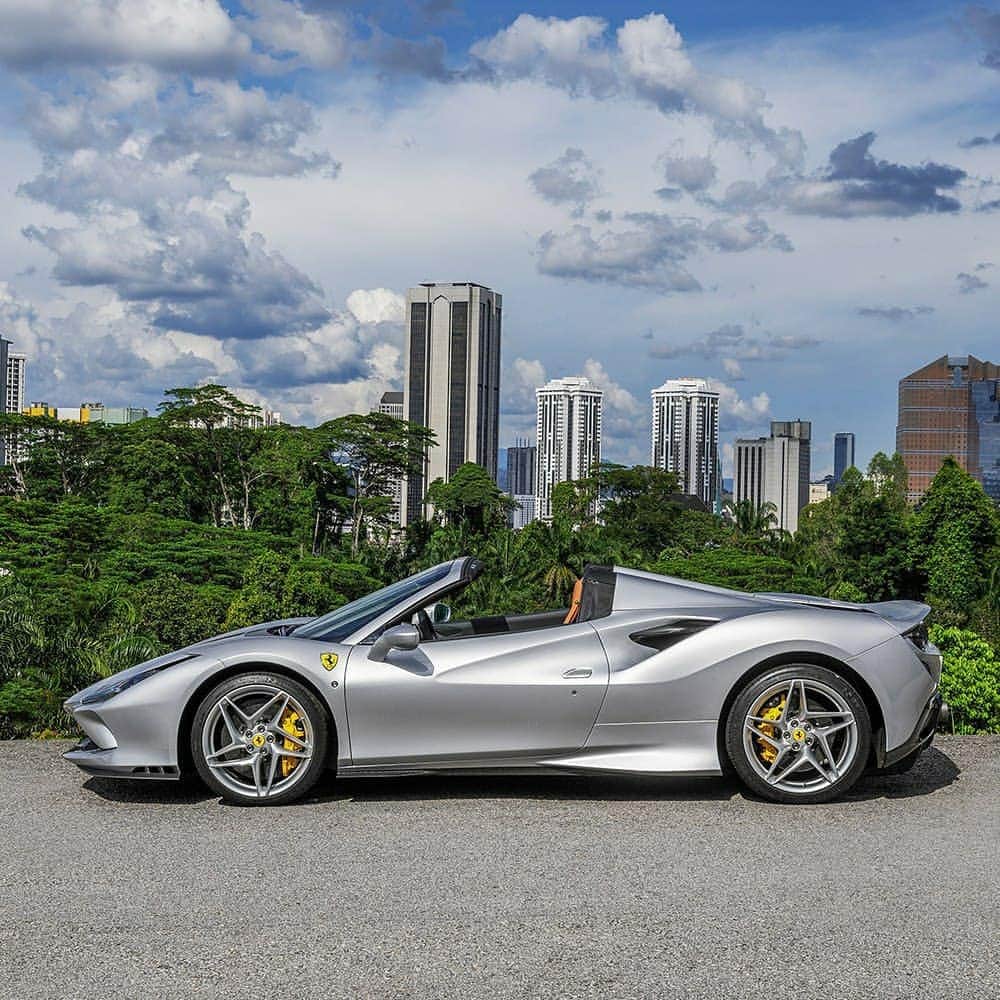 Ferrari APACさんのインスタグラム写真 - (Ferrari APACInstagram)「Perfection comes to #Malaysia as the #FerrariF8Spider takes to the streets with its unparalleled and instantaneous power, made to be enjoyed.」9月6日 17時59分 - ferrariapac