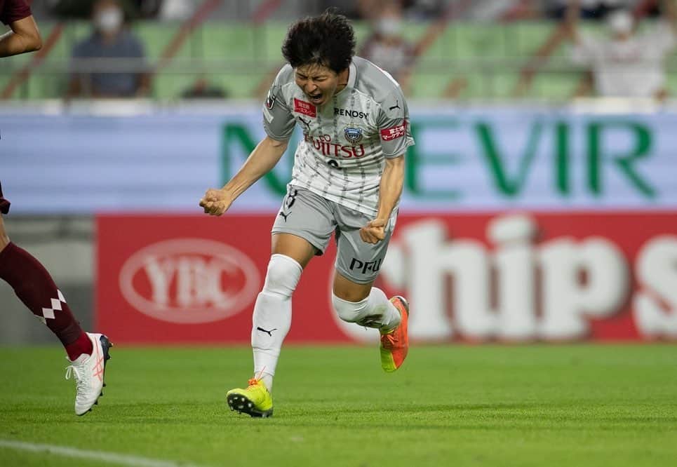 脇坂泰斗のインスタグラム：「敗戦、引き分けから チーム総力で 3連勝！！ 13連戦もあと２つ。 チーム全員で！！ #川崎フロンターレ #frontale」