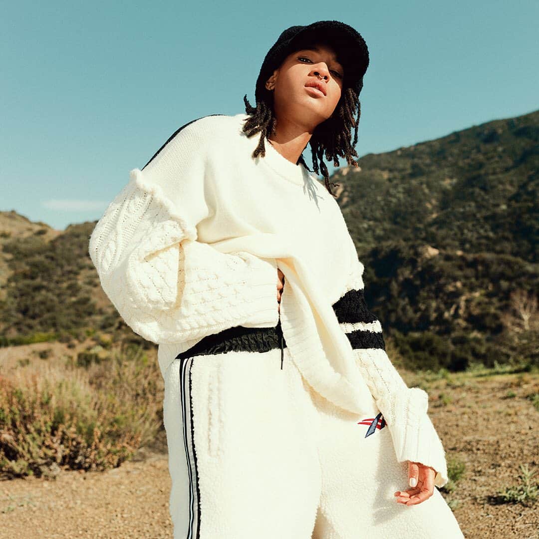 のインスタグラム：「Onitsuka Tiger × Willow Smith  Willow Smith forges a unique genre within the world of Onitsuka Tiger, while perfectly complimenting the brand's contemporary aesthetic.  @willowsmith @westbrook #WillowSmith #BrandAmbassador #OnitsukaTiger #OnitsukaTigerAW20」