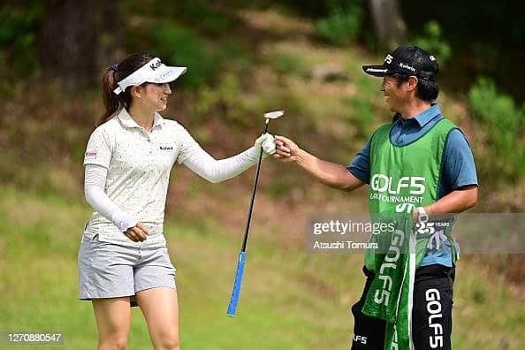 川満陽香理のインスタグラム：「GOLF5レディース 11位タイで終わりました！ 契約プロとして頑張りたいと思ってプレーしました🙌  途中ものすごく空回りしたのは 課題だなーと思うので 来週以降に活かせるようにしたいと思います！  応援ありがとうございました🤗  来週コニカミノルタ日本女子プロ選手権に出場します。  #golf5 #kissmark #kolwin #チームゴルフ5 #オリオンビール #カストロール #長寿乃里 #女子ゴルフ #女子プロゴルファー #gettyimages #宮古島」