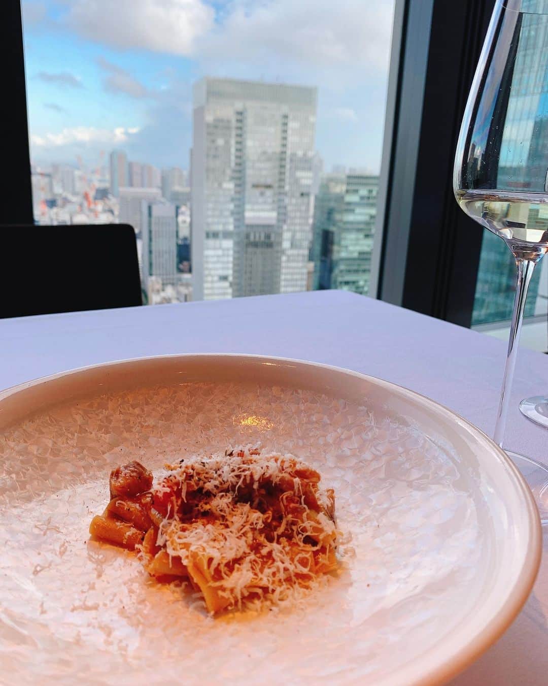 日高大地さんのインスタグラム写真 - (日高大地Instagram)「BDランチはリストランテ・HIRO ﻿🇮🇹 丸の内店は初訪問でしたが、どのお店もパスタが本当に美味しい😋‼️﻿ ﻿」9月6日 23時32分 - yoko92hidaka