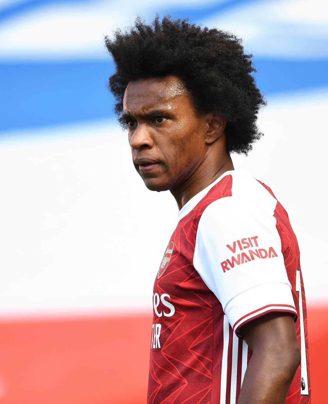 アーセナルFCさんのインスタグラム写真 - (アーセナルFCInstagram)「👌 Looking good in the 🔴 and ⚪️ @willianborges88⁠ ⁠ #Arsenal #Willian #AFC」9月6日 23時55分 - arsenal