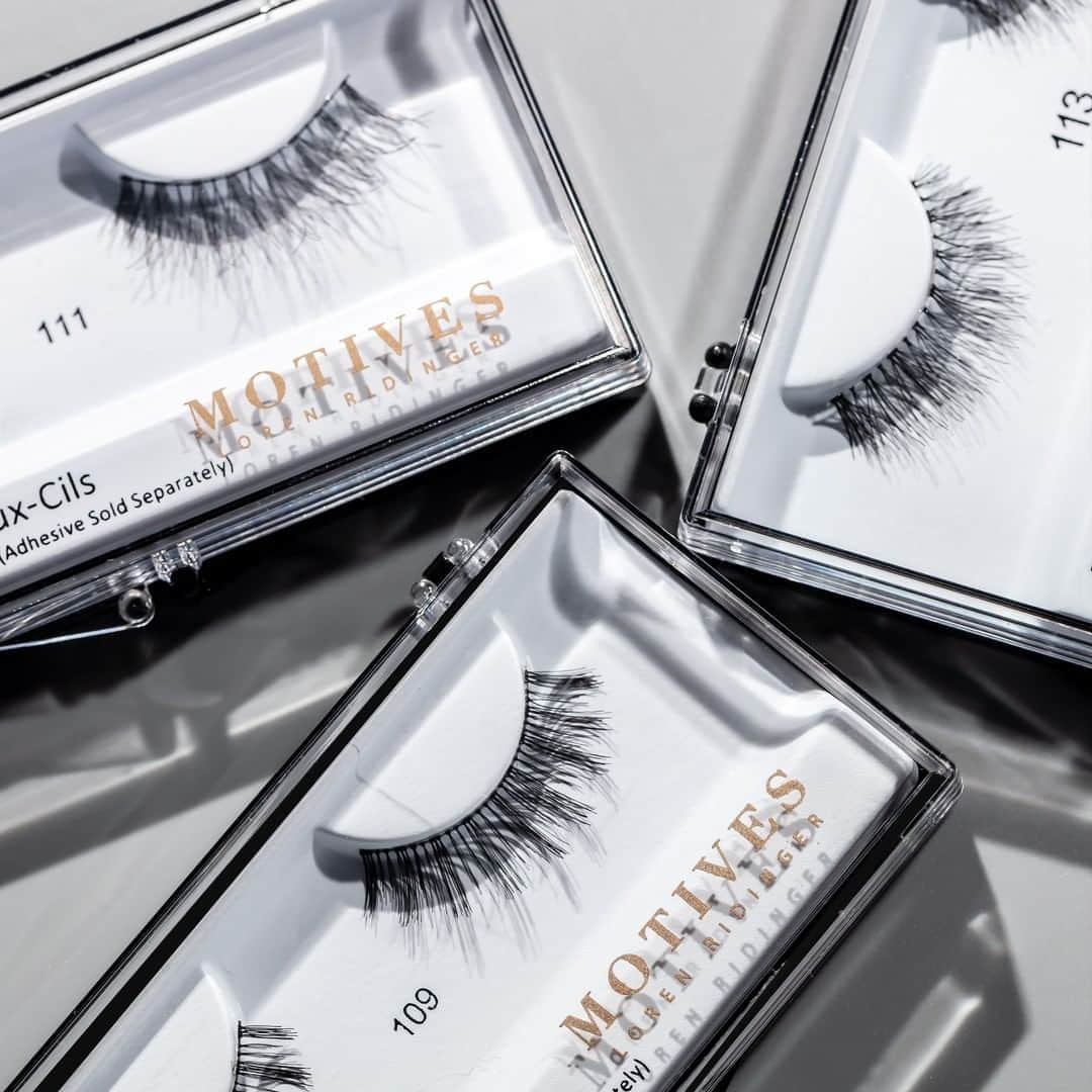 Motives Cosmeticsさんのインスタグラム写真 - (Motives CosmeticsInstagram)「Right now, it's all about the eyes and for a limited time our lashes are on MAJOR SALE, purchase a bundle of 5 lashes + 5 tubes of lash glue for only $25!!   STOCK UP! Tap to SHOP. Hurry, while supplies last!! . . . . . #motivescosmetics #motives #makeup #beauty #makeupartist #mua #girlboss #entrepreneur #beyourownboss #everydaymakeup #naturalmakeup #everydaybeauty #beautywithbenefits #beautyexperts #nofitlerneeded #nofilter  #eyelashes #lashes」9月7日 0時00分 - motivescosmetics