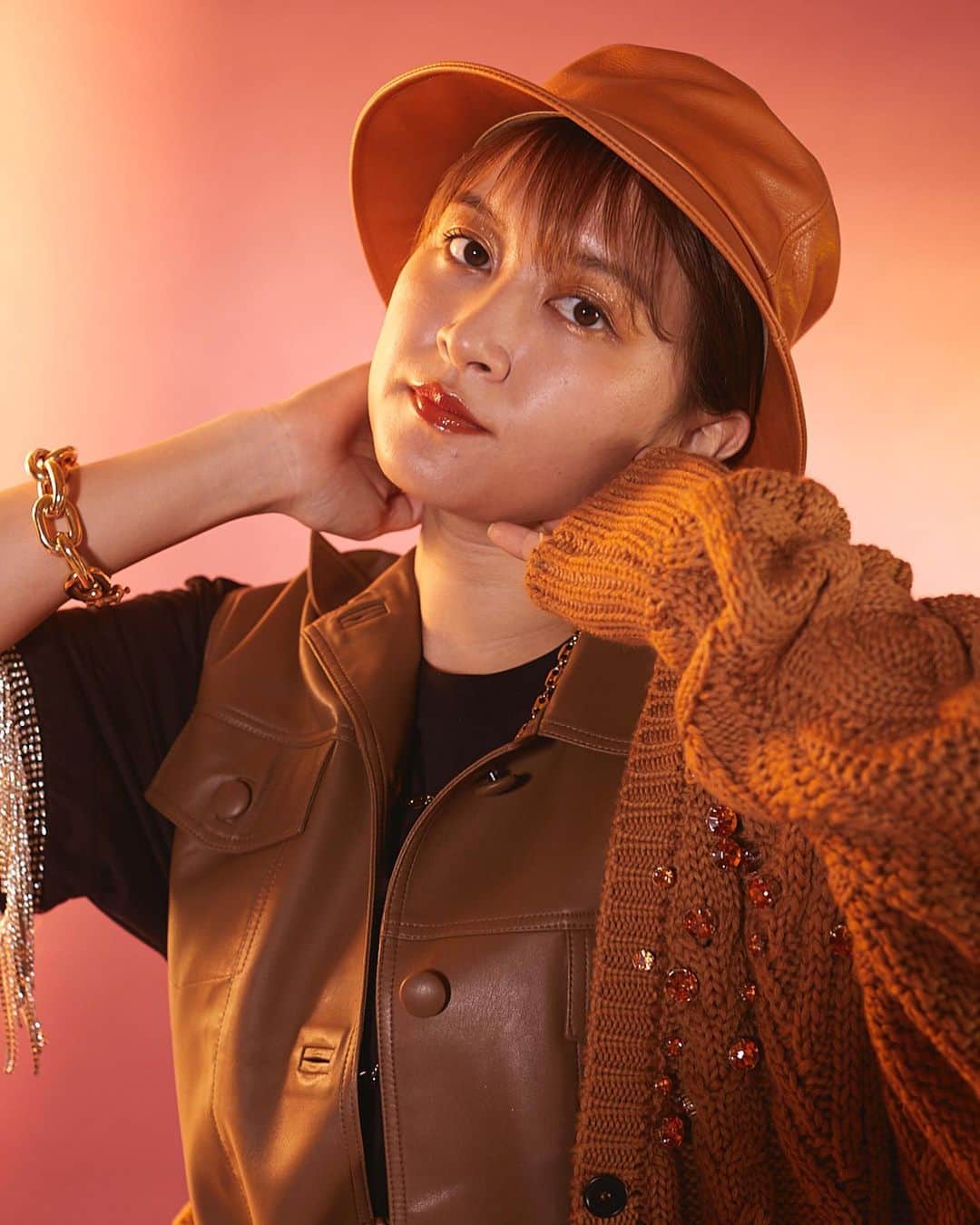 サーヤのインスタグラム：「ビアラヴァーズデイ #NYLON」