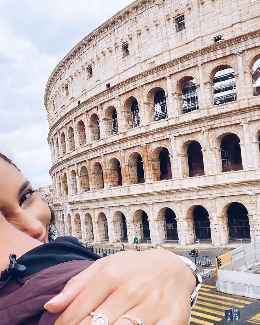 sananasのインスタグラム：「Roma romantica 🌹」
