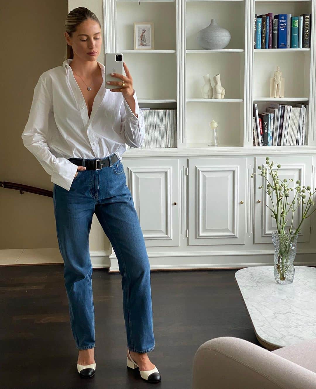 Mathilde Goehlerのインスタグラム：「Sunday 🙌🏽」