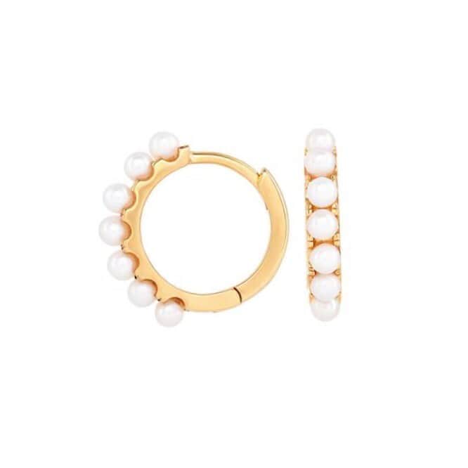 ダウアー&ホールさんのインスタグラム写真 - (ダウアー&ホールInstagram)「Swipe through to discover a selection of our favourite pearl jewellery. We are obsessed... and you?  - -  #DowerAndHall #HuggieHoops #MadeInLondon #BritishDesign #CurratedEar #PearlJewellery #styleinspo #quoteoftheday #quoteinspo #beigeaesthetic #fashionquotes」9月7日 1時14分 - dowerandhall