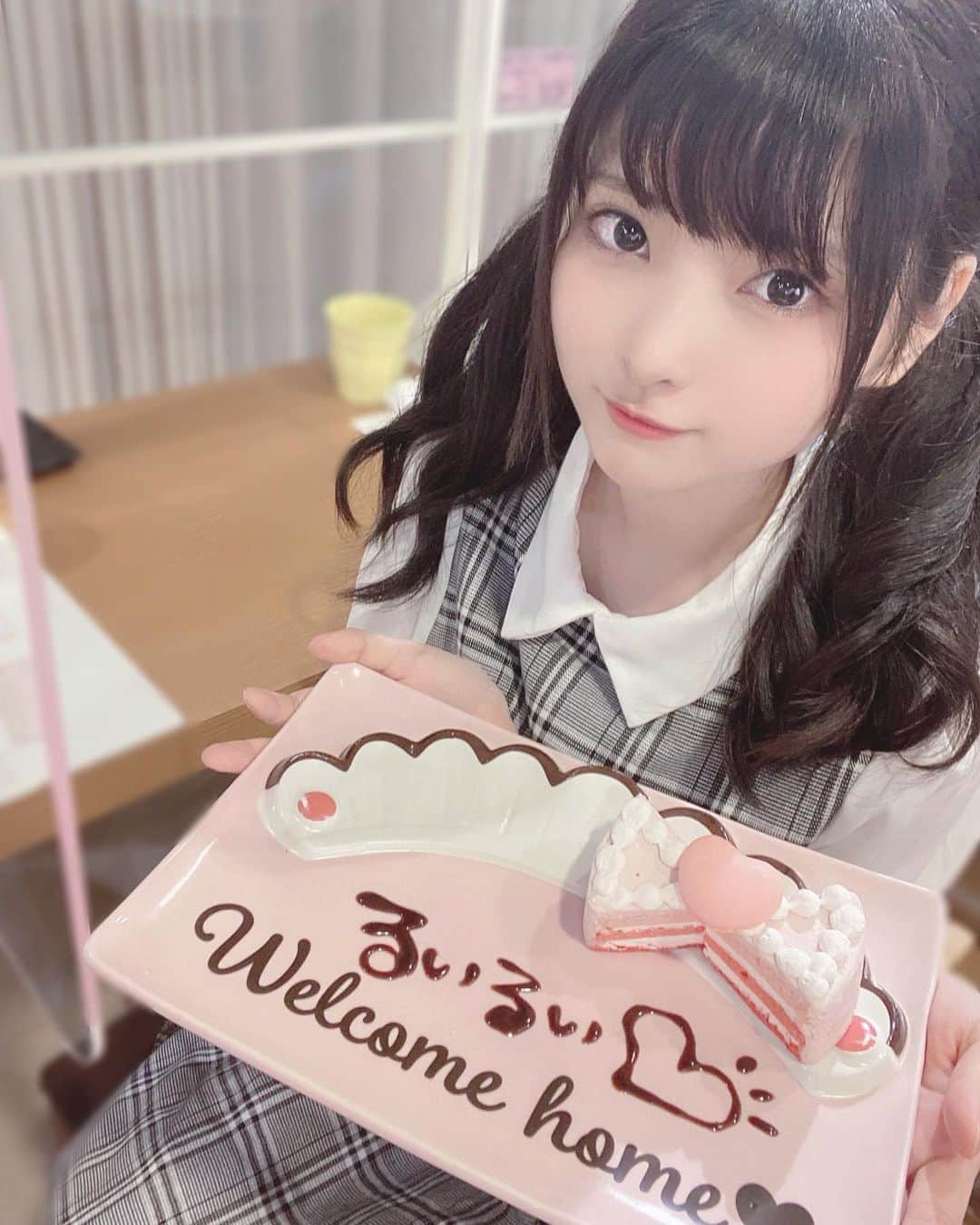 小鳥遊るいのグルメインスタ