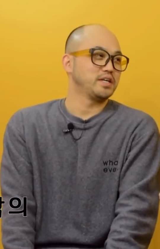 ハン・サンジンのインスタグラム：「youtube 한상진의 원포 액기스  더 궁금하신 분들은 유트브에서 한상진의 원포를 구독해주세요 감독님 제작자 배우들의 자신들만의 오디션 연기 삶의 꿀팁들을 나눕니다 유트브 한상진의 원포  https://www.youtube.com/c/원포」