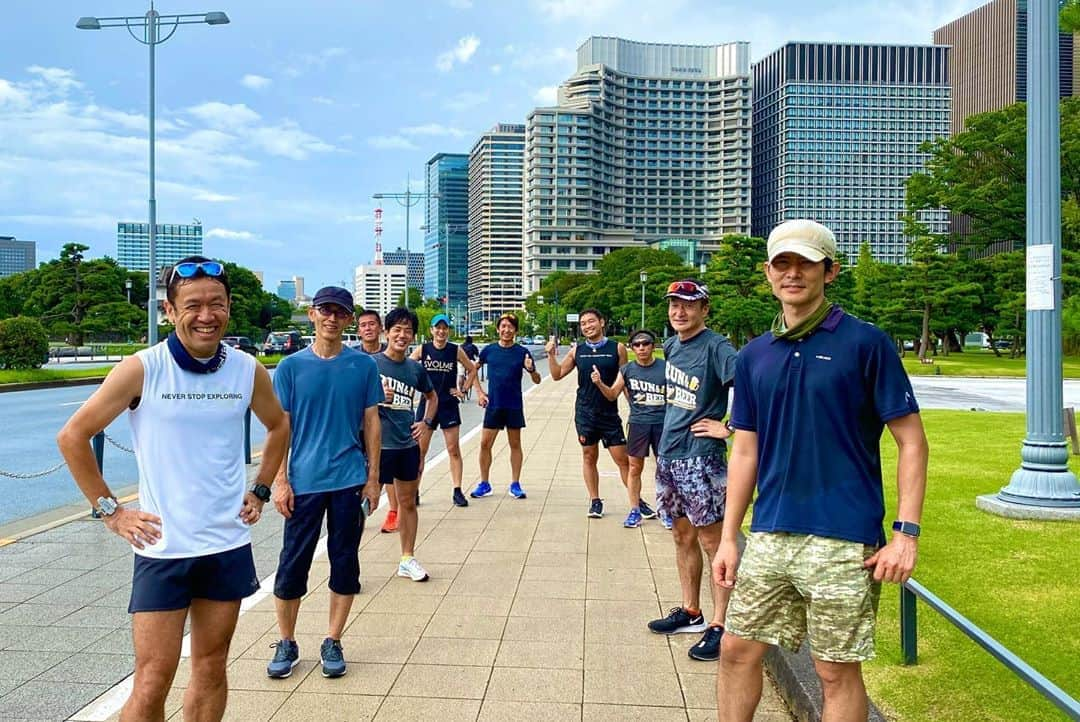 福島和可菜さんのインスタグラム写真 - (福島和可菜Instagram)「今日は、 オンラインサロン👟RUN＆BEER🍺 のメンバーの皆様と、  RUN＆BEERして来ました☺️  雨が降っていたんですが、走る時間になったら止んだと言う奇跡✨✨✨  台風で大変な地域もあるかと思いますが、 東京は夕方前から晴れた☀️🥺☀️  仲間と共に炎の楽しい滝汗メニューを😎 みんな足りたかなぁ…👹（笑）  しかしスポーツしてる時の表情って本当に素敵だ😊  何かにチャレンジする姿ってやっぱり最高にカッコいいと思う👍  頑張った後のビールも最高でした🍺❤️  充実の時間をありがとう🤲  #オンラインサロン #run #and #beer #オフライン #イベント #練習会 #滝汗 #メニュー #楽しく #enjoy #challenge #カッコイイ #スポーツ #爽やか #love #running #走る #仲間 #チーム #ありがとう #感謝 #乾杯 #🏃‍♂️ #👟 #🍺 #❤️ #✨ #😊」9月7日 1時41分 - fukushimawakana