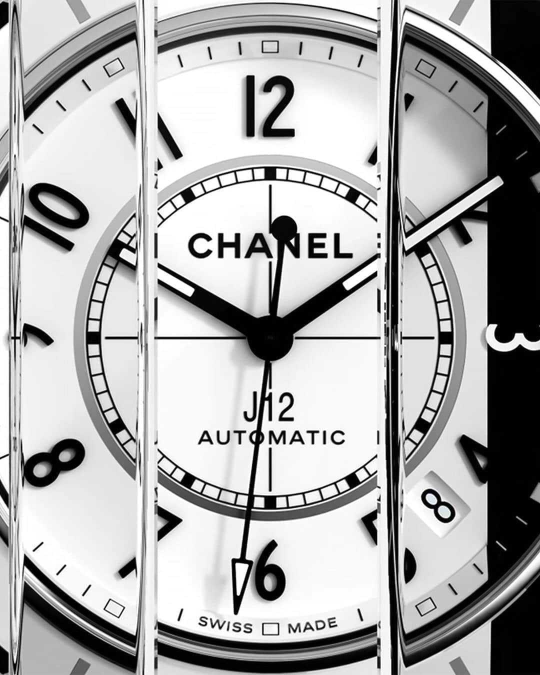 のインスタグラム：「J12 PARADOXE A liberated, transgressive creation. A bold encounter of black and white. A structured composition that features the Caliber 12.1, a self-winding movement manufactured exclusively for CHANEL.   Discover the watch - Link in bio  #J12Paradoxe #CHANELWatches #ItsAllAboutSeconds」