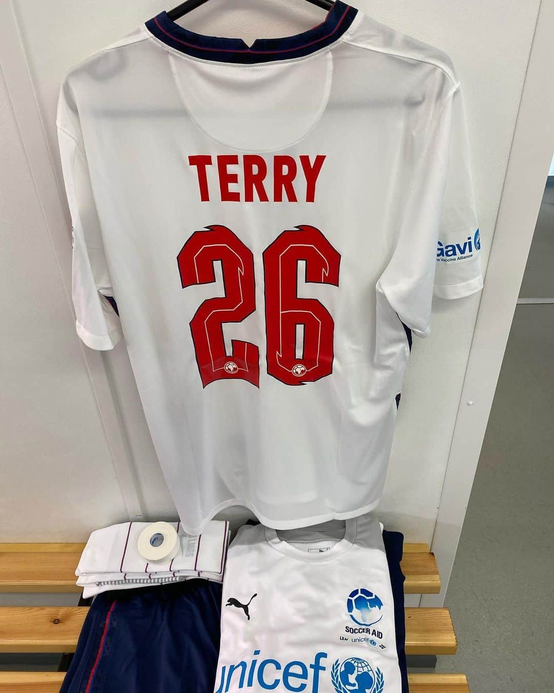 ジョン・テリーさんのインスタグラム写真 - (ジョン・テリーInstagram)「@socceraid ⚽️」9月7日 2時21分 - johnterry.26