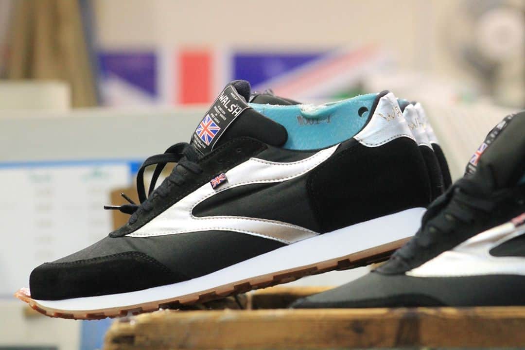 ウォルシュのインスタグラム：「Final Pairs remain in our Horwich Black 🙌 . . . #normanwalshuk #normanwalsh #britishmanufacturing #madeinbritain #ukmfg #shoes #footwear #sneakers」