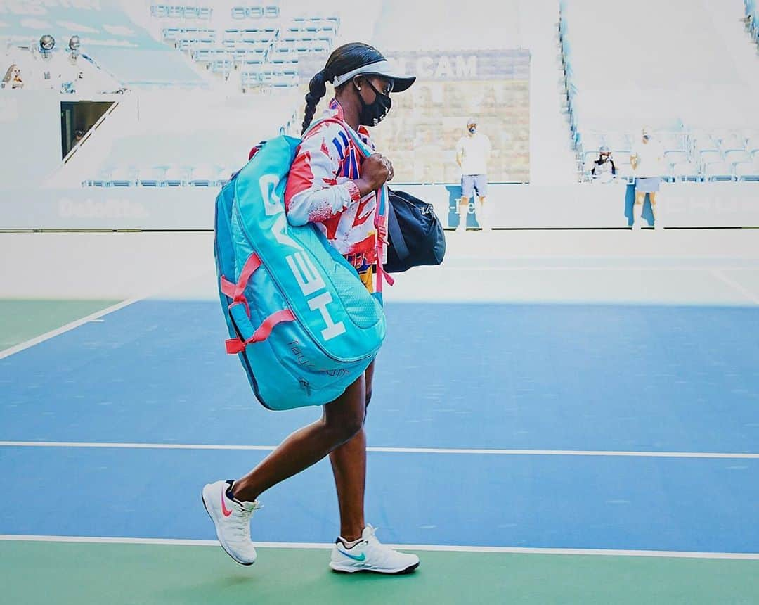 スローン・スティーブンスさんのインスタグラム写真 - (スローン・スティーブンスInstagram)「It was a different @usopen experience this year and I definitely missed all of the fans, but I’m so grateful for the time here and the people who made it happen safely. Yesterday was tough, but I will keep working and pushing myself to be better every day. Thank you for all of the support, I see you always 🙏🏾 Now, time for clay!」9月7日 2時44分 - sloanestephens