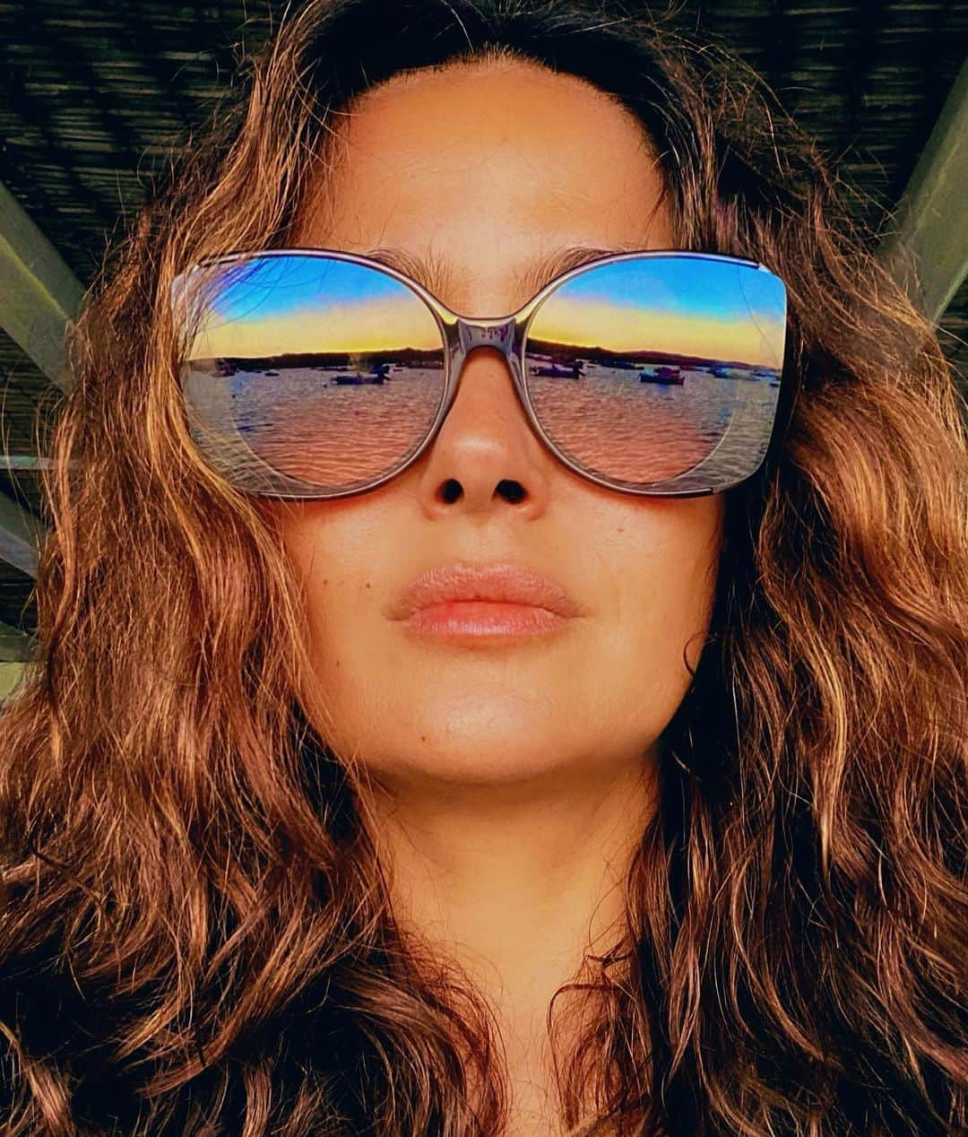 サルマ・ハエックさんのインスタグラム写真 - (サルマ・ハエックInstagram)「Contemplating new horizons  Contemplando nuevos horizontes 😎」9月7日 2時58分 - salmahayek