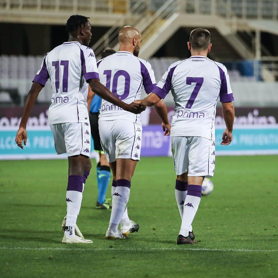 ACFフィオレンティーナさんのインスタグラム写真 - (ACFフィオレンティーナInstagram)「How many 💜 for this trio? 😉  #ForzaViola 💜 #Fiorentina  #FiorentinaLucchese #Football #Friendly」9月7日 4時05分 - acffiorentina