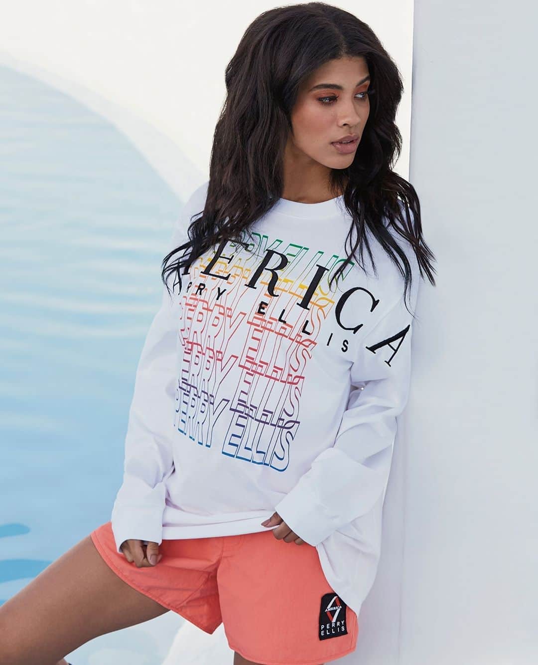 ペリーエリスのインスタグラム：「Make a mark this Sunday in the new season Perry Ellis America. #lifereadysince1976」