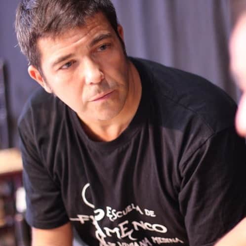 DeFlamenco.comさんのインスタグラム写真 - (DeFlamenco.comInstagram)「Ángel Rojas: «Mi labor es hacer que triunfe, pero si no, que le corten la cabeza al director»  entrevista al director artístico del nuevo espectáculo de Farruquito "Desde mi ventana" que se estrena el 9 de septiembre en @labienaldeflamenco   En la portada de nuestra web deflamenco.com   https://www.deflamenco.com/revista/entrevistas/angel-rojas-mi-labor-es-hacer-que-triunfe-pero-si-no-que-le-corten-la-cabeza-al-director.html  @angelrojasflamenco   #flamenco #deflamenco #farruquito #baileflamenco #teatro #direccionartistica」9月7日 4時23分 - deflamenco