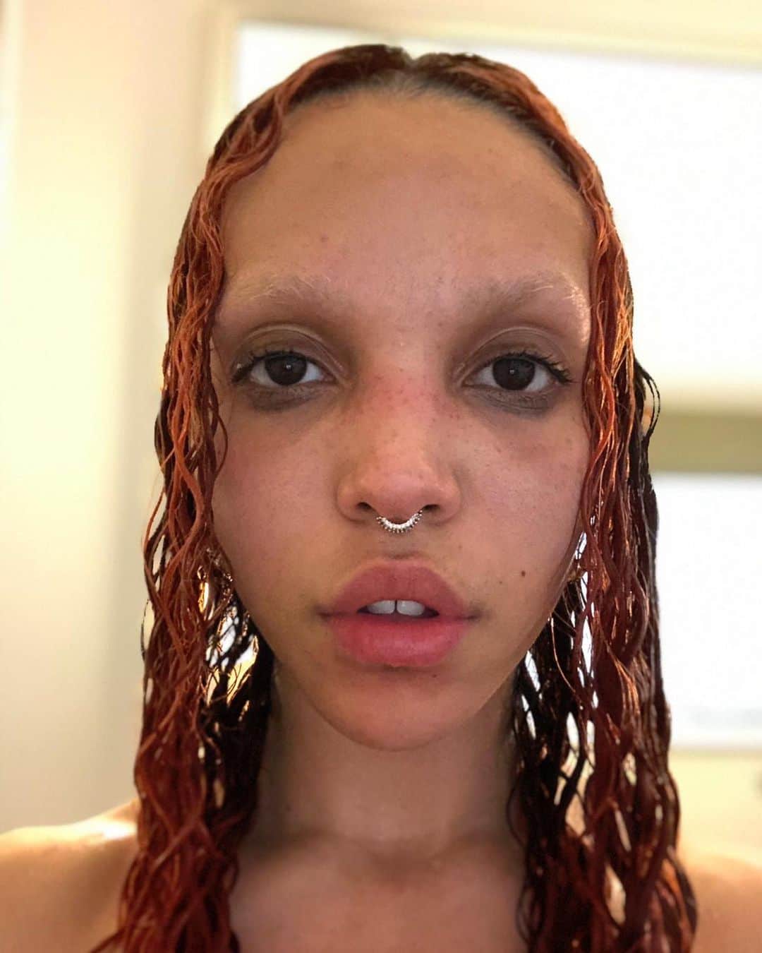 FKAツイッグスのインスタグラム：「raw and like caught in the rain realness」